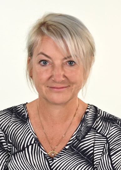 Photo of Dr Melanie Greaves