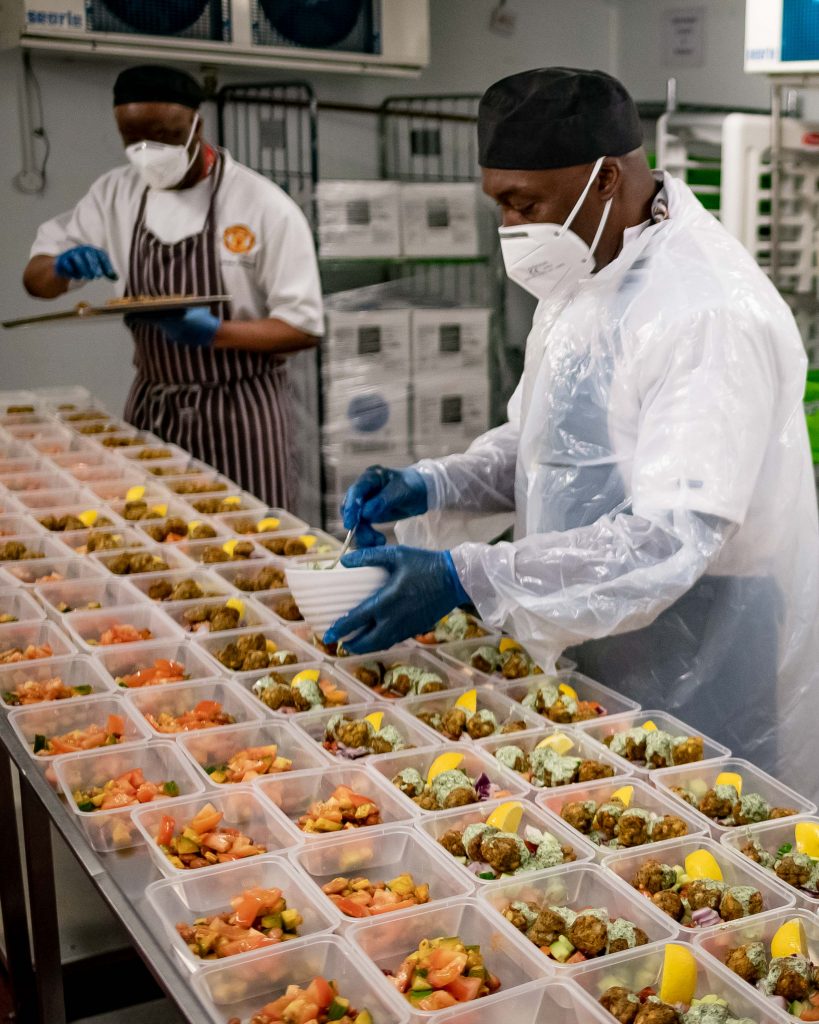 Manchester United to deliver 60,000 meals to NHS staff - Manchester