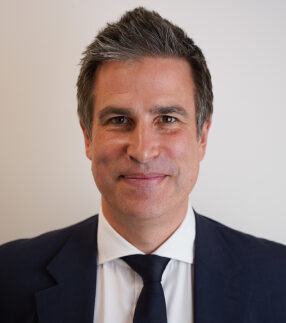 Photo of Professor Ben Grey