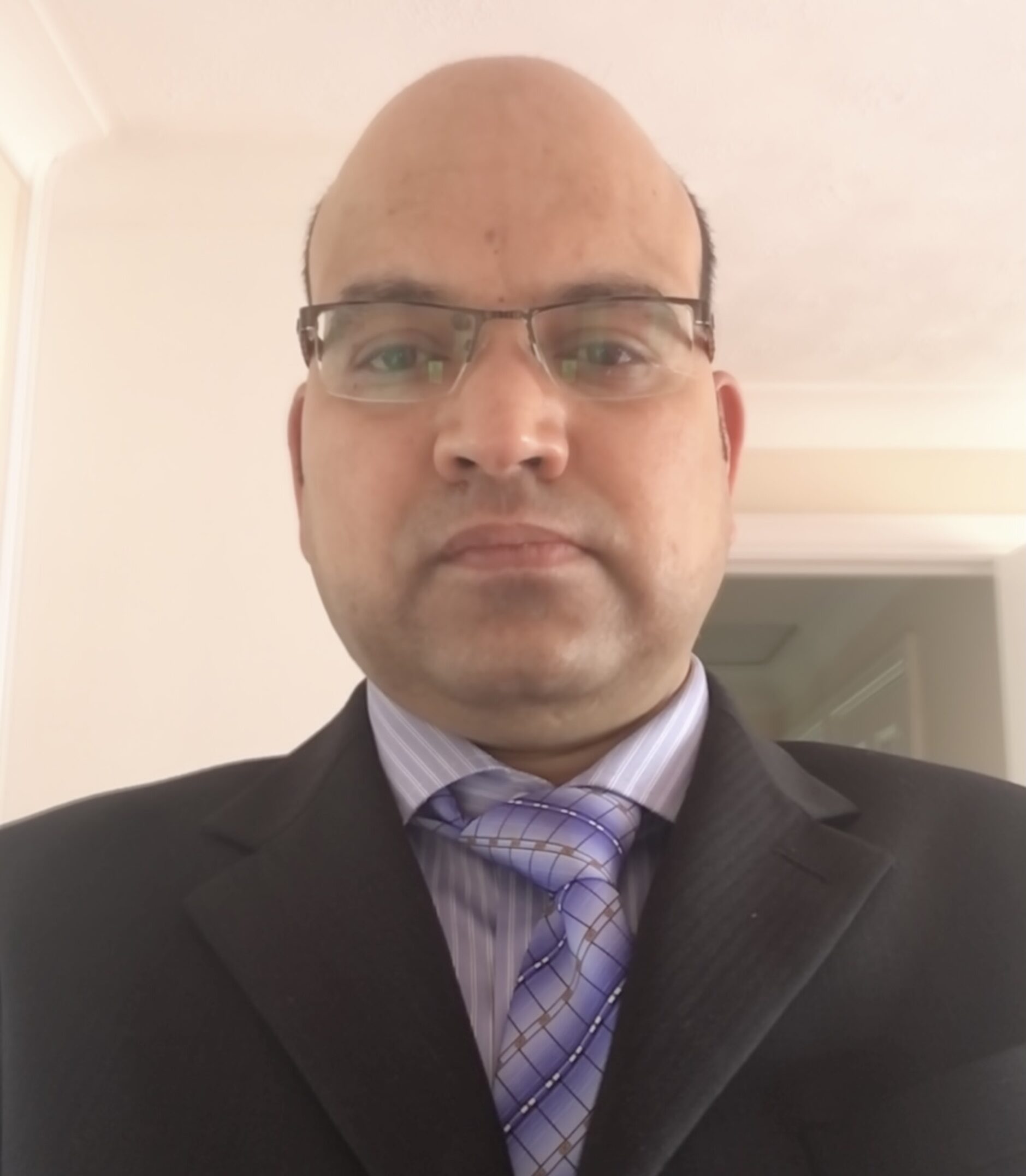 Photo of Dr Imran Zamir