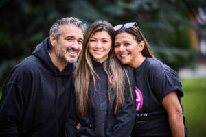 Emmie and her parents 