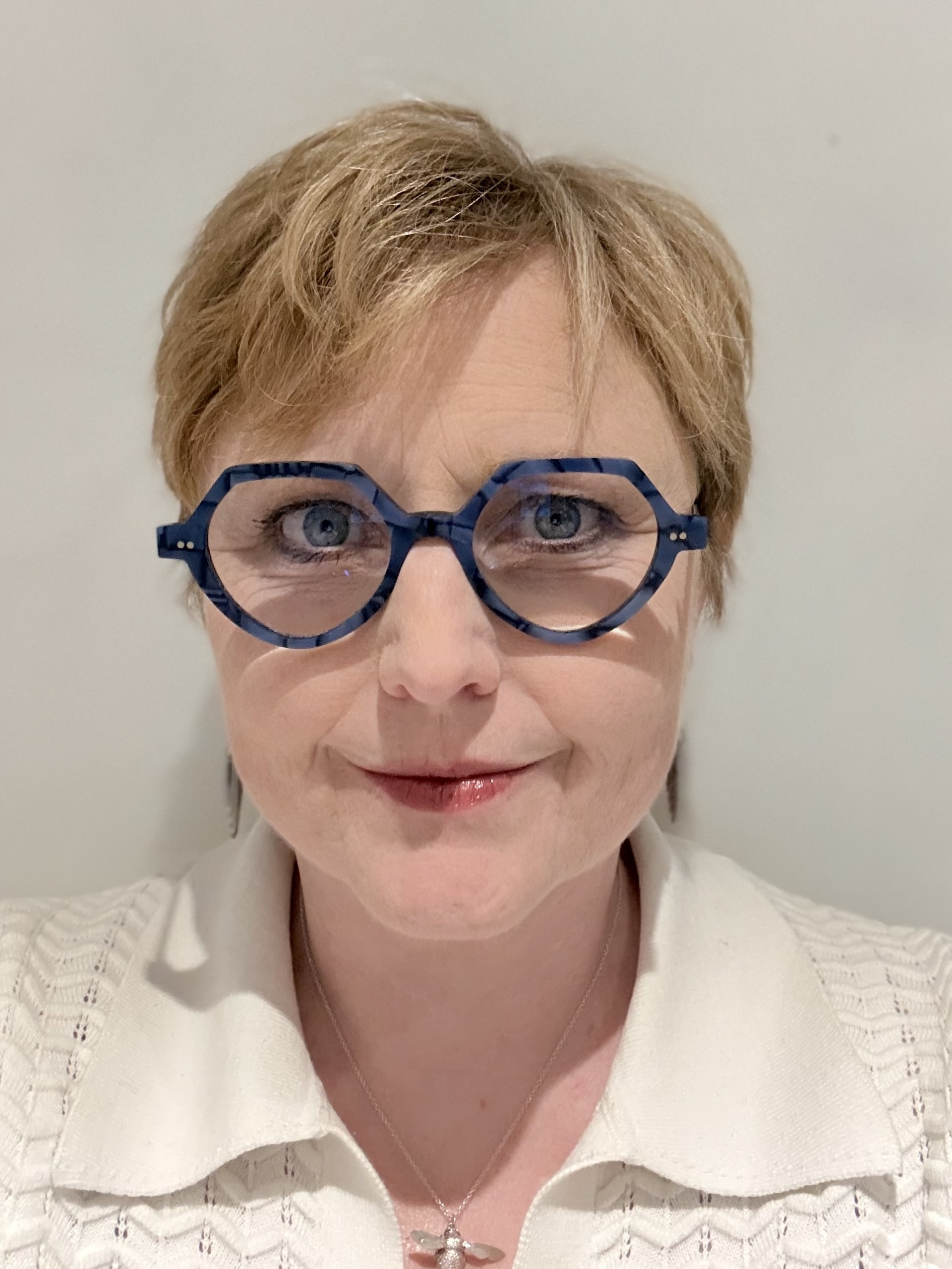 Photo of Ms Nicola Barnes