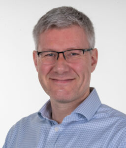 Headshot of Dr Tom Pantin
