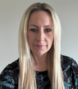 Headshot of Dr Sarah Drake