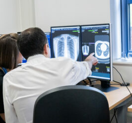 Patient tells Health Secretary: “Rapid X-ray analysis backed by artificial intelligence gave me my life back”